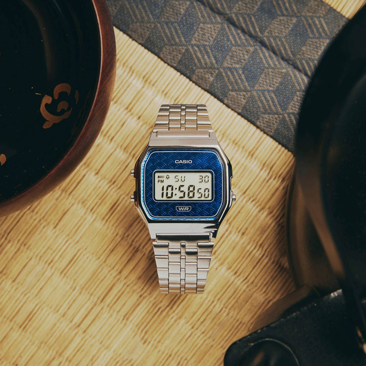 CASIO VINTAGE Mod. ICONIC - TRADITIONAL SEIGAIHA PATTERN Limited Edition - BLUE