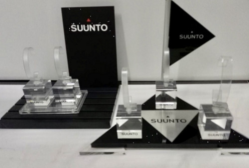 SUUNTO OFFICIAL WINDOW DISPLAY (5 watches)